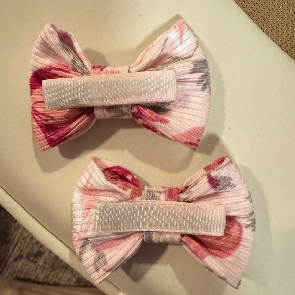 Pink Floral Ribbed Bow Hair Clips - Picture 4 of 5
